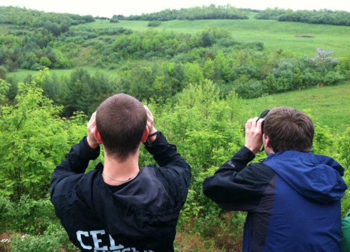 Students elk watching outside of Robinson Forest
